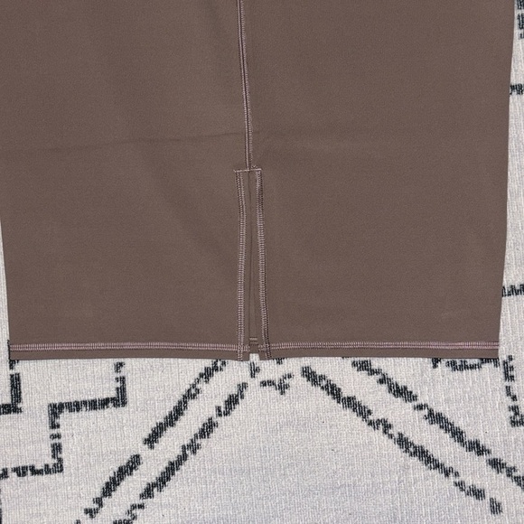 Lululemon Nulu High Rise Slim Fit Skirt Taupetastic Size 8 - Picture 10 of 11